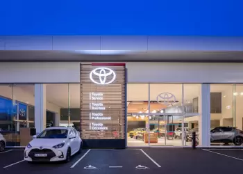 Αυτή είναι η νέα μεγάλη έκθεση της Toyota στην Ελλάδα – Δείτε που βρίσκεται