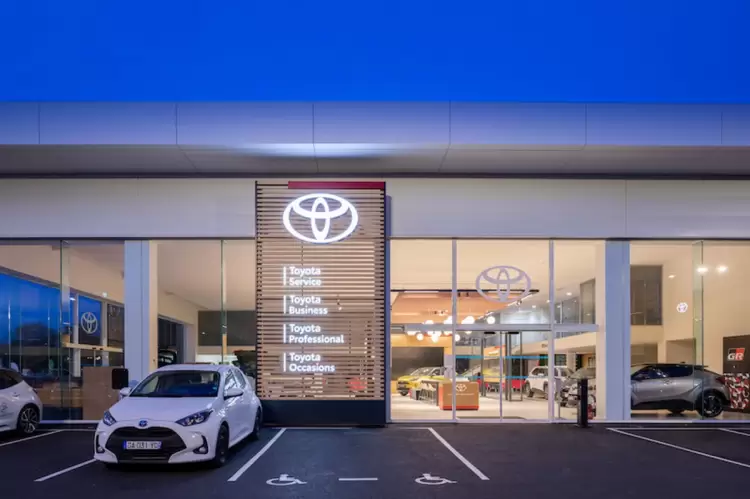 Αυτή είναι η νέα μεγάλη έκθεση της Toyota στην Ελλάδα – Δείτε που βρίσκεται
