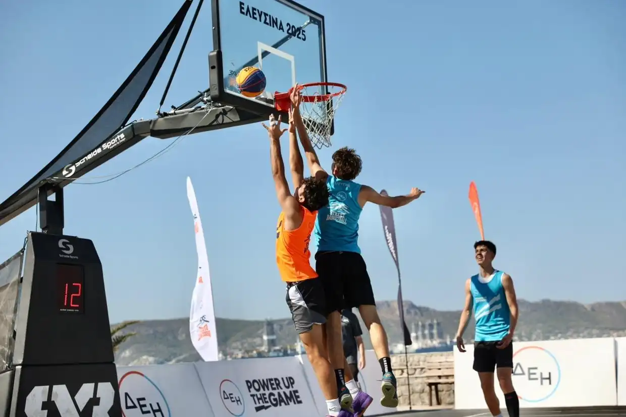 ΔΕΗ 3x3 Street Basketball: Το μπάσκετ «κατέκτησε» τις πλατείες της χώρας ΔΕΗ 3×3 Street Basketball: Το μπάσκετ «κατέκτησε» τις πλατείες της χώρας