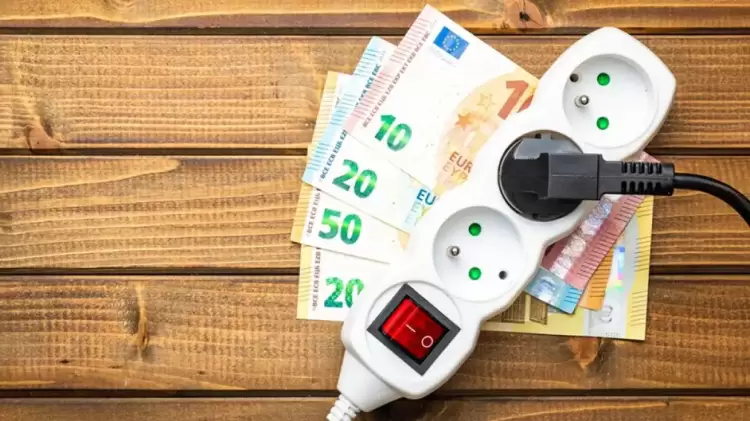 ΔΕΗ: Στα 15 λεπτά η χρέωση ανά κιλοβατώρα για τον Αύγουστο στο Πράσινο Τιμολόγιο