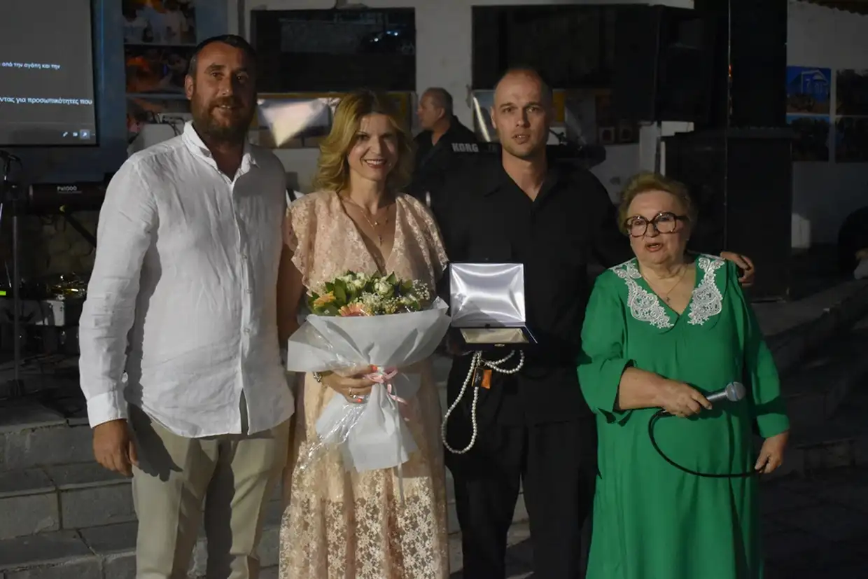 Ο Δήμος Φλώρινας τίμησε την παιδίατρο Όλγα Τζέτζη Ο Δήμος Φλώρινας τίμησε την παιδίατρο Όλγα Τζέτζη