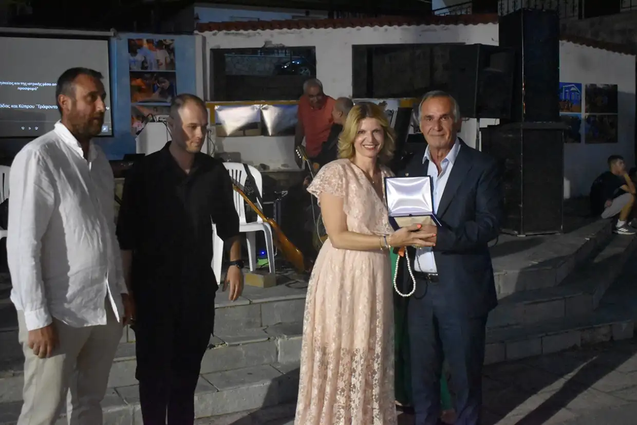 Ο Δήμος Φλώρινας τίμησε την παιδίατρο Όλγα Τζέτζη Ο Δήμος Φλώρινας τίμησε την παιδίατρο Όλγα Τζέτζη