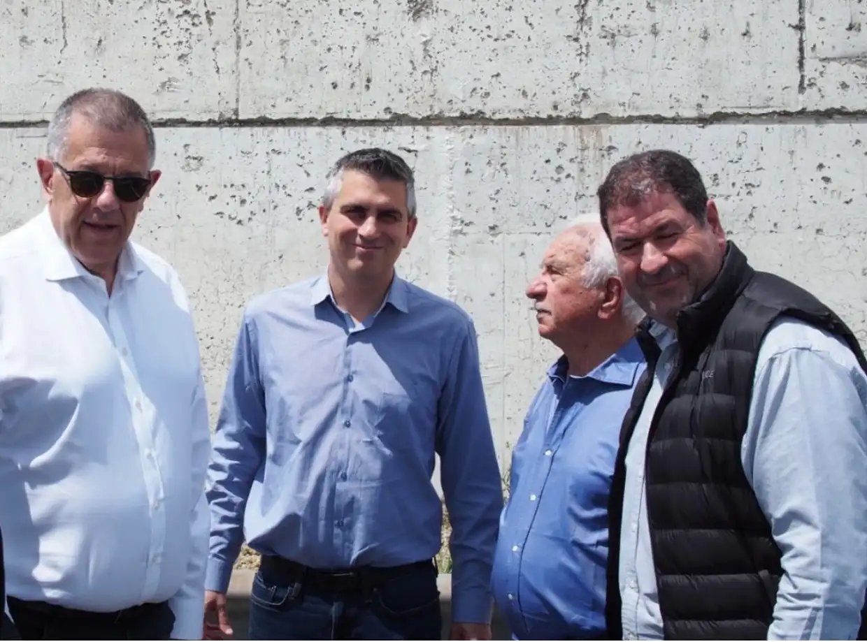 Δωρεά 2 οχημάτων SUV στο Δασαρχείο Γρεβενών Δωρεά 2 οχημάτων Suv στο Δασαρχείο Γρεβενών