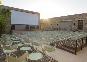 Δωρεάν προβολή ταινιών θερινού κινηματογράφου, από τον Δήμο Αμυνταίου και την Cosmote Telekom Roadshow