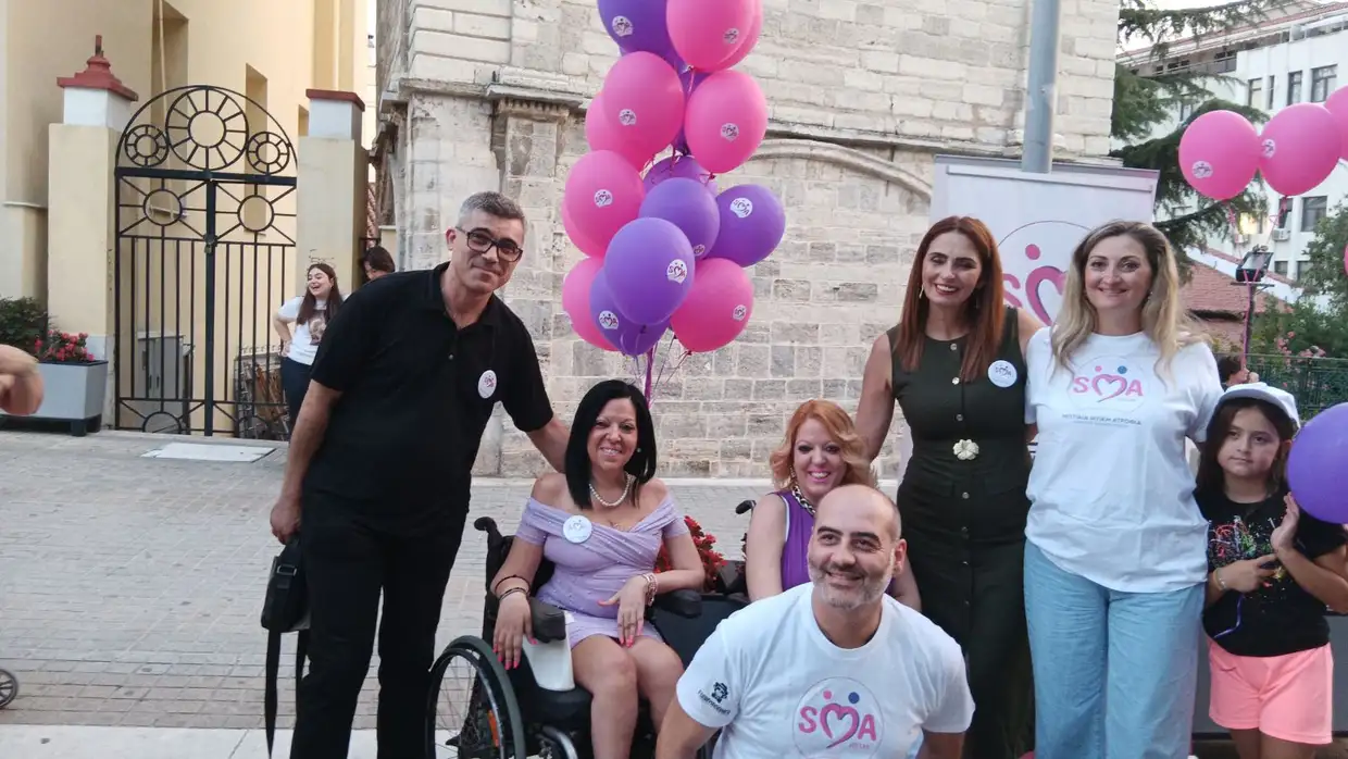 Ένα φως για όσους δεν πρόλαβαν. Ένα φως για όσους ζουν με SMA...... Ένα φως για όσους δεν πρόλαβαν. Ένα φως για όσους ζουν με Sma……