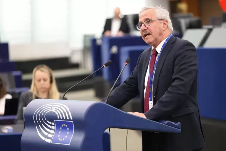 Γ. Μανιάτης: «Τι θα κάνει η Ευρωπαϊκή Ένωση για να προστατεύσει τα κυριαρχικά δικαιώματα της Ελλάδας από τα παράνομα θαλάσσια πάρκα της Τουρκίας;» Γ. Μανιάτης: «Τι θα κάνει η Ευρωπαϊκή Ένωση για να προστατεύσει τα κυριαρχικά δικαιώματα της Ελλάδας από τα παράνομα θαλάσσια πάρκα της Τουρκίας;»