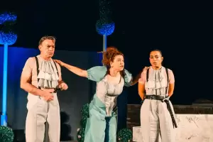 «Καλοκαίρι της κωμωδίας 2025»: Περιοδεία του ΔΗ.ΠΕ.ΘΕ. Σερρών με το έργο «Γιατρός με το στανιό» του Μολιέρου