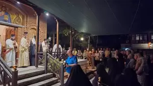 Παραμονή της εορτής της Κοιμήσεως της Θεοτόκου στο Μικρόκαστρο