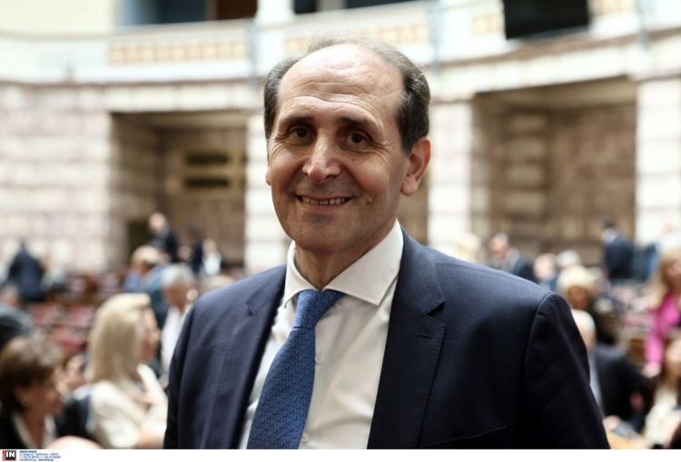 Πέθανε ο Απόστολος Βεσυρόπουλος βουλευτής Ημαθίας από ανακοπή καρδιάς