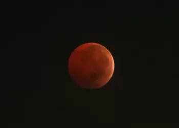 Προσεχώς ολική έκλειψη σελήνης – Τι πρέπει να ξέρετε για το «ματωμένο φεγγάρι»