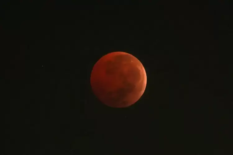 Προσεχώς ολική έκλειψη σελήνης – Τι πρέπει να ξέρετε για το «ματωμένο φεγγάρι» Προσεχώς ολική έκλειψη σελήνης – Τι πρέπει να ξέρετε για το «ματωμένο φεγγάρι»