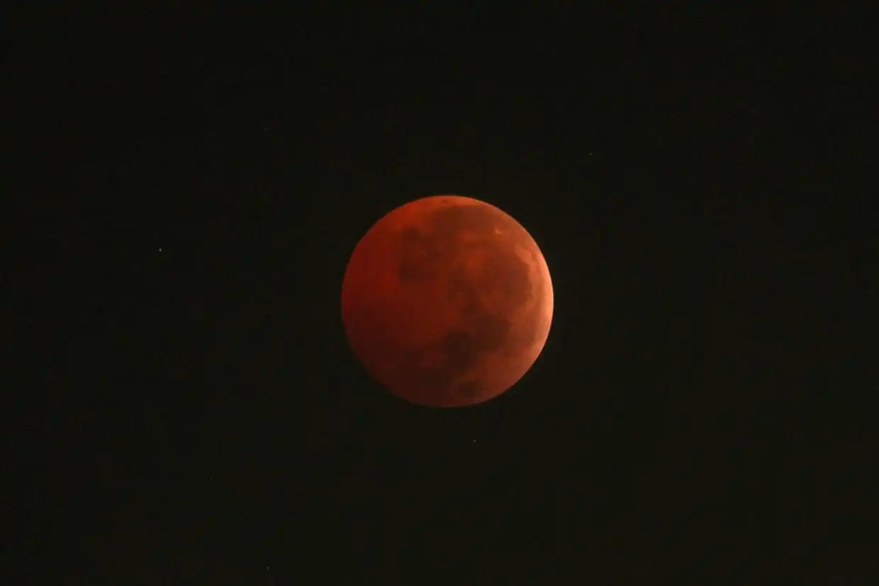 Προσεχώς ολική έκλειψη σελήνης – Τι πρέπει να ξέρετε για το «ματωμένο φεγγάρι» Προσεχώς ολική έκλειψη σελήνης – Τι πρέπει να ξέρετε για το «ματωμένο φεγγάρι»