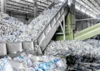 Τα πλαστικά σκουπίδια πνίγουν τον πλανήτη και οι εκπρόσωποι των χωρών του κόσμου συζητούν κείμενο «δεσμευτικής συνθήκης» για την μείωση της μάστιγας