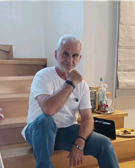 Θα δούμε τελικά φως στο τούνελ ή θα συνεχίσουμε αιχμάλωτοι των οικονομικών τρομοκρατών; Θα δούμε τελικά φως στο τούνελ ή θα συνεχίσουμε αιχμάλωτοι των οικονομικών τρομοκρατών;