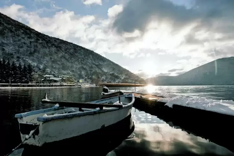 Το μοναδικό τοπίο των Πρεσπών υμνεί ο Γκάρντιαν