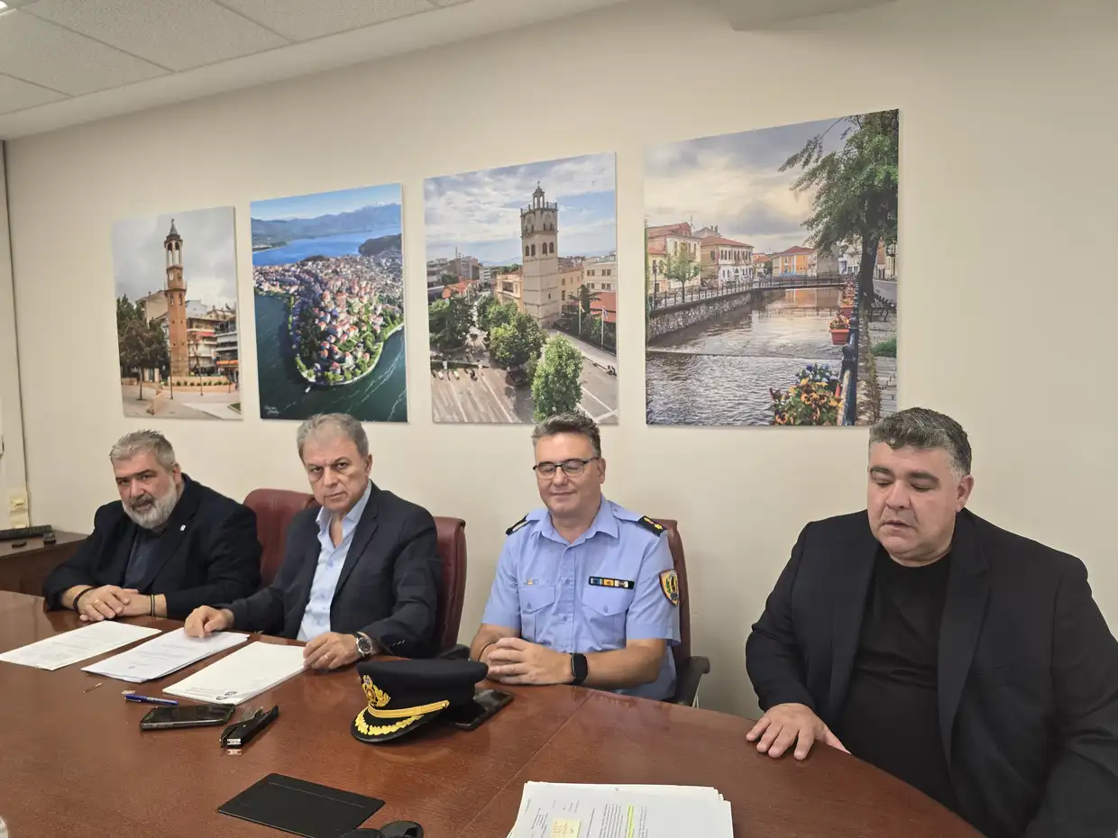 Υπογραφή Προγραμματικής Σύμβασης για εγκατάσταση εξομοιωτή πυρκαγιάς στη Σχολή Πυροσβεστών Πτολεμαΐδας Υπογραφή Προγραμματικής Σύμβασης για εγκατάσταση εξομοιωτή πυρκαγιάς στη Σχολή Πυροσβεστών Πτολεμαΐδας