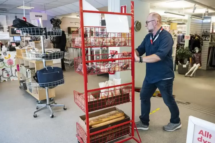 H Σουηδία μειώνει στο μισό τον ΦΠΑ στα τρόφιμα H Σουηδία μειώνει στο μισό τον ΦΠΑ στα τρόφιμα