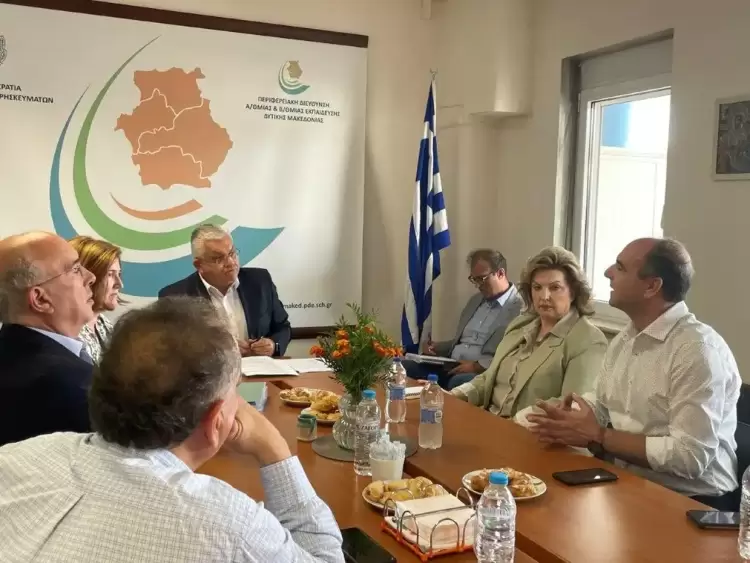 O Υφ. Παιδείας, Θρησκευμάτων και Αθλητισμού, Ν.Παπαϊωάννου