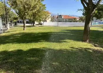 Αναδιάρθρωση πρασίνου και τοποθέτηση αυτόματων ποτισμάτων στο Αμύνταιο