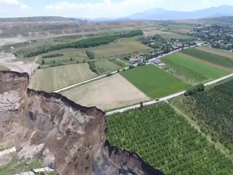 Αποζημίωση αναγκαστικής απαλλοτρίωσης οικισμού Αναργύρων Αποζημίωση αναγκαστικής απαλλοτρίωσης οικισμού Αναργύρων