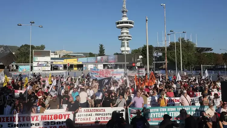 Η Διοίκηση του Σωματείου ΙΚΑ Κοζάνης χαιρετίζει την μεγαλειώδη συμμετοχή των συνταξιούχων στην Θεσσαλονίκη