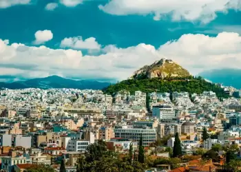 Δύσκολα οι Έλληνες αγοράζουν σπίτι – Κατέχουμε τη 2η χειρότερη θέση στην Ευρώπη