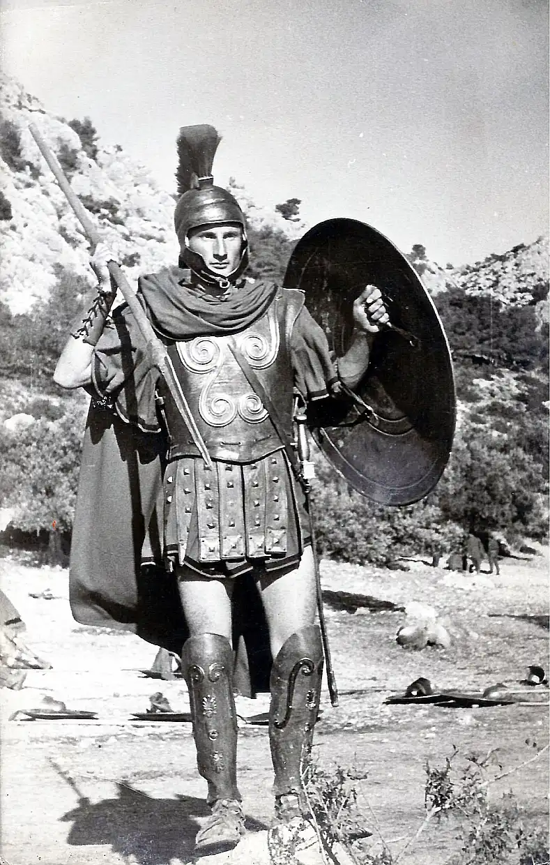 Ένας Βελβεντινός συμμετείχε στα γυρίσματα της ταινίας "Ο Λέων της Σπάρτης" Ένας Βελβεντινός συμμετείχε στα γυρίσματα της ταινίας “Ο Λεων της Σπάρτης”