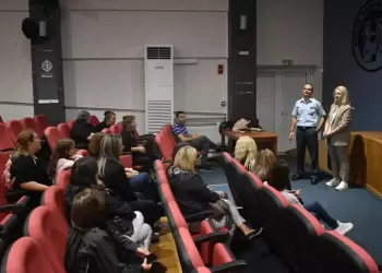 Ενημέρωση των σχολικών τροχονόμων του Δήμου Φλώρινας από τον Διοικητή του Τμήματος Τροχαίας