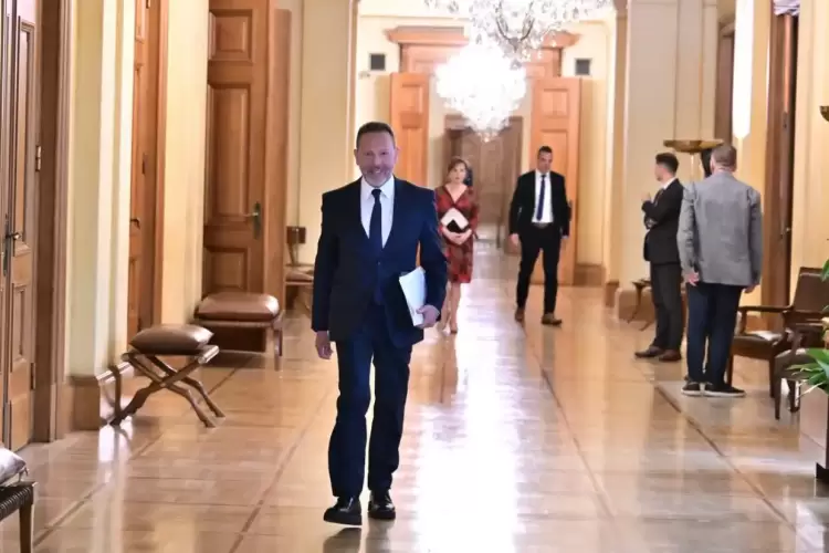 Γιάννης Στουρνάρας: Τα 4+3 βαρίδια της ελληνικής οικονομίας