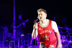 Κατάμεστο το Θέατρο στην ολοκλήρωση του Φεστιβάλ Σερβίων