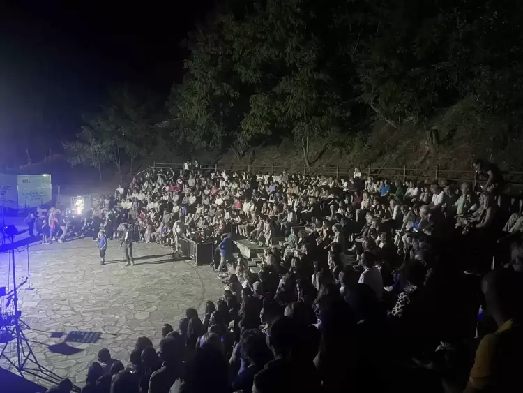 Κατάμεστο το Θέατρο στην ολοκλήρωση του Φεστιβάλ Σερβίων