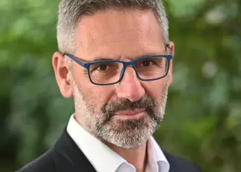 Λευτέρης Ιωαννίδης: Συγγνώμη, αλλά τέτοιο ξεφτιλίκι δεν το ανέχομαι. Οι άνθρωποι είναι απλώς απαράδεκτοι. Μας δουλεύουν….