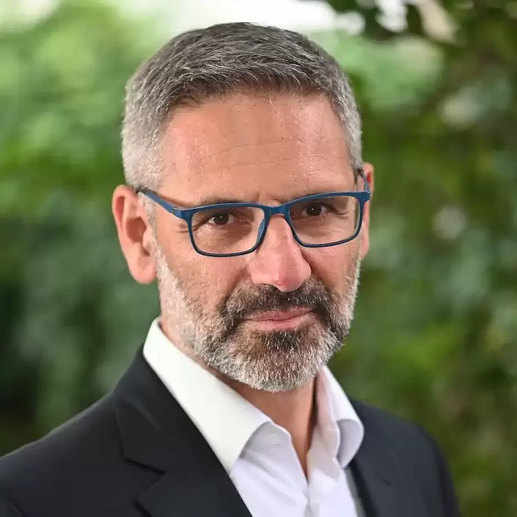 Λευτέρης Ιωαννίδης: Συγγνώμη, αλλά τέτοιο ξεφτιλίκι δεν το ανέχομαι. Οι άνθρωποι είναι απλώς απαράδεκτοι. Μας δουλεύουν….