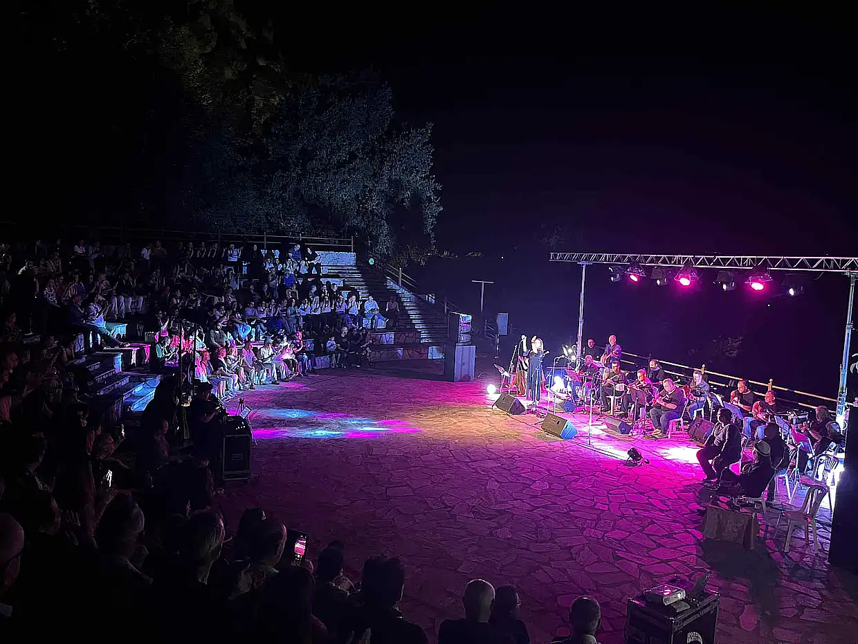 Μια βραδιά γεμάτη Ζαμπέτα στα Σέρβια Μια βραδιά γεμάτη Ζαμπέτα στα Σέρβια