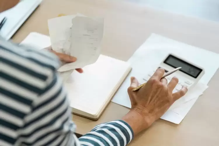 Οδηγός για υψηλότερη σύνταξη: Πρόωρη συνταξιοδότηση, μισθός και πλασματικά έτη Οδηγός για υψηλότερη σύνταξη: Πρόωρη συνταξιοδότηση, μισθός και πλασματικά έτη
