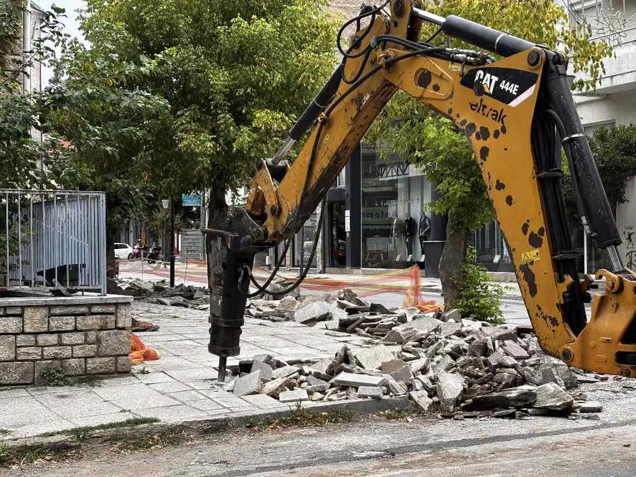 Φλώρινα: Η οδός Μεγάλου Αλεξάνδρου αλλάζει μορφή - Έναρξη των εργασιών οδικής ασφάλειας Η οδός Μεγάλου Αλεξάνδρου αλλάζει μορφή – Έναρξη των εργασιών οδικής ασφάλειας