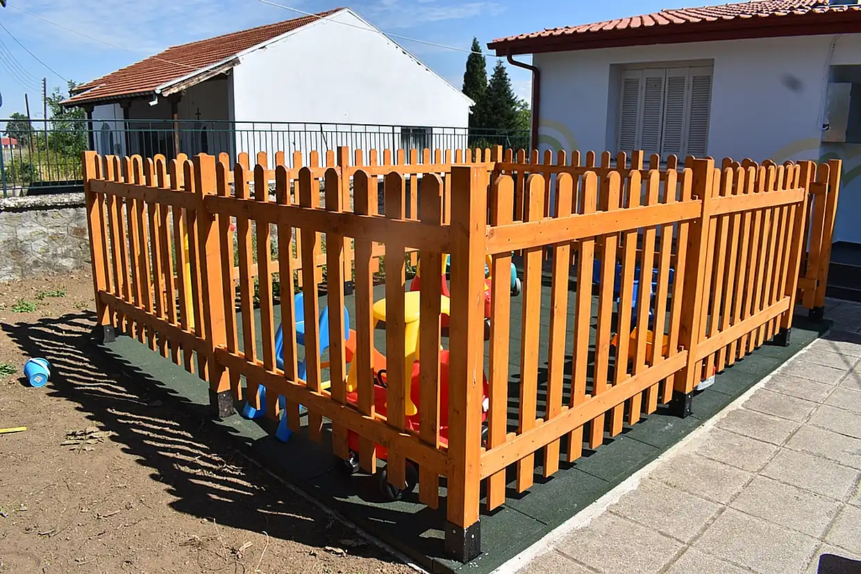 Παρεμβάσεις σε σχολικές μονάδες του Δήμου Φλώρινας για τη νέα σχολική χρονιά Παρεμβάσεις σε σχολικές μονάδες του Δήμου Φλώρινας για τη νέα σχολική χρονιά