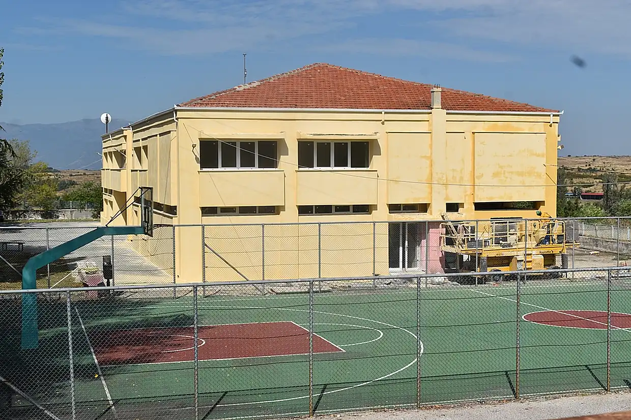 Παρεμβάσεις σε σχολικές μονάδες του Δήμου Φλώρινας για τη νέα σχολική χρονιά Παρεμβάσεις σε σχολικές μονάδες του Δήμου Φλώρινας για τη νέα σχολική χρονιά