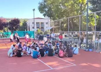 «Περπατάμε, αθλούμαστε, κερδίζουμε». Η Βιώσιμη Κινητικότητα στα Γρεβενά ξεκινά από τα παιδιά!