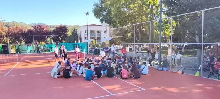 «Περπατάμε, αθλούμαστε, κερδίζουμε». Η Βιώσιμη Κινητικότητα στα Γρεβενά ξεκινά από τα παιδιά! «Περπατάμε, αθλούμαστε, κερδίζουμε». Η Βιώσιμη Κινητικότητα στα Γρεβενά ξεκινά από τα παιδιά!