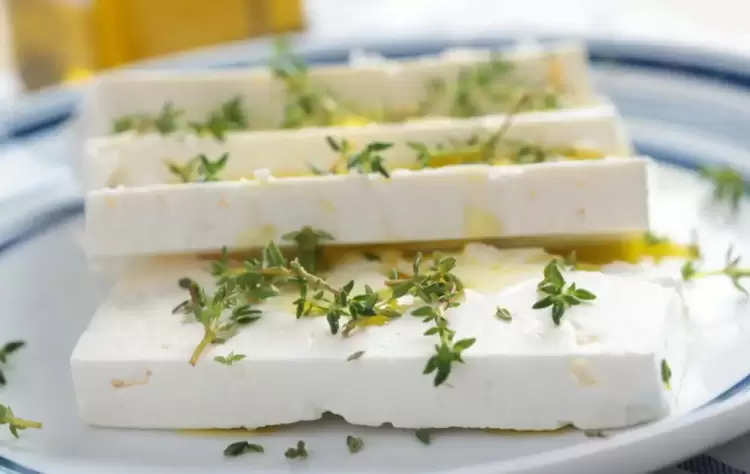 Πόσο κινδυνεύει η φέτα από την ευλογιά των προβάτων – Οι κτηνοτρόφοι δοκιμάζονται σκληρά