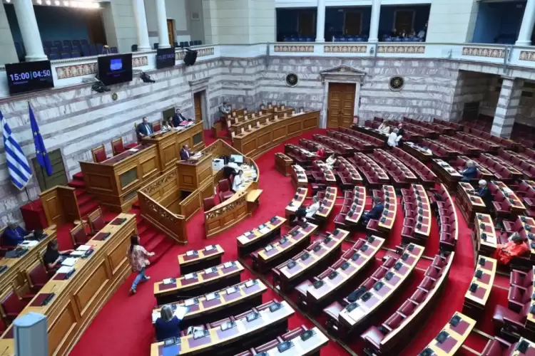 Η «σύγκρουση» κυβέρνησης – ΠΑΣΟΚ με φόντο τη ΔΕΘ