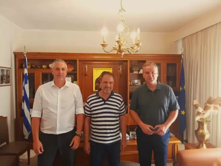 Συνάντηση του Υπευθύνου Έργου του Μηχανισμού Στήριξης Επιχειρήσεων με τον Πρόεδρο του Επιμελητηρίου Κοζάνης Συνάντηση του Υπευθύνου Έργου του Μηχανισμού Στήριξης Επιχειρήσεων με τον Πρόεδρο του Επιμελητηρίου Κοζάνης