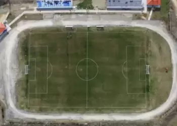  Ξεκινάει η κατασκευή συνθετικού τάπητα στο στάδιο Αιανής