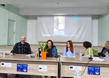 Erasmus Days στο 4ο Εσπερινό ΕΠΑΛ Κοζάνης — Παρουσίαση Erasmus+ Erasmus Days στο 4ο Εσπερινό ΕΠΑΛ Κοζάνης — Παρουσίαση Erasmus+