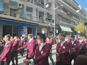 Κοζάνη: Με λαμπρότητα τιμήθηκε η ημέρα της ιστορικής μνήμης της 28ης Οκτωβρίου 1940 (βίντεο & εικόνες) Live η Παρέλαση της Κοζάνης: Η 28η Οκτωβρίου Γιορτάζεται με Λαμπρότητα