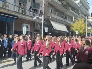 Κοζάνη: Με λαμπρότητα τιμήθηκε η ημέρα της ιστορικής μνήμης της 28ης Οκτωβρίου 1940 (βίντεο & εικόνες) Live η Παρέλαση της Κοζάνης: Η 28η Οκτωβρίου Γιορτάζεται με Λαμπρότητα