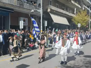 Κοζάνη: Με λαμπρότητα τιμήθηκε η ημέρα της ιστορικής μνήμης της 28ης Οκτωβρίου 1940 (βίντεο & εικόνες) Live η Παρέλαση της Κοζάνης: Η 28η Οκτωβρίου Γιορτάζεται με Λαμπρότητα