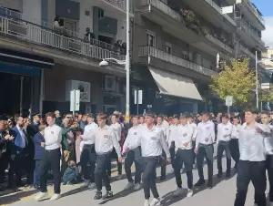 Κοζάνη: Με λαμπρότητα τιμήθηκε η ημέρα της ιστορικής μνήμης της 28ης Οκτωβρίου 1940 (βίντεο & εικόνες) Live η Παρέλαση της Κοζάνης: Η 28η Οκτωβρίου Γιορτάζεται με Λαμπρότητα