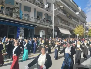 Κοζάνη: Με λαμπρότητα τιμήθηκε η ημέρα της ιστορικής μνήμης της 28ης Οκτωβρίου 1940 (βίντεο & εικόνες) Live η Παρέλαση της Κοζάνης: Η 28η Οκτωβρίου Γιορτάζεται με Λαμπρότητα